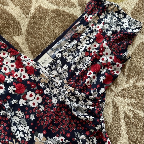 KAILEIGH FLORAL DRESS - Picture 4 of 4